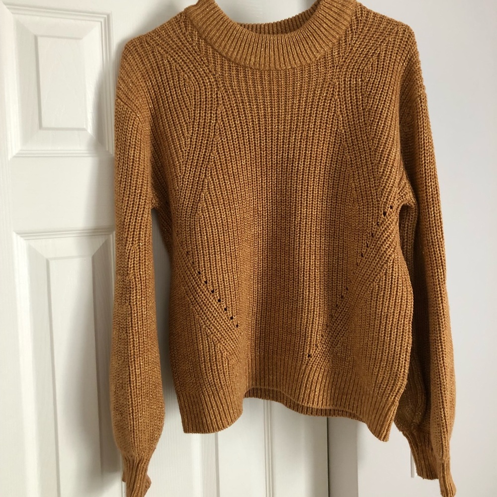 Beautiful gold sweater❤️
